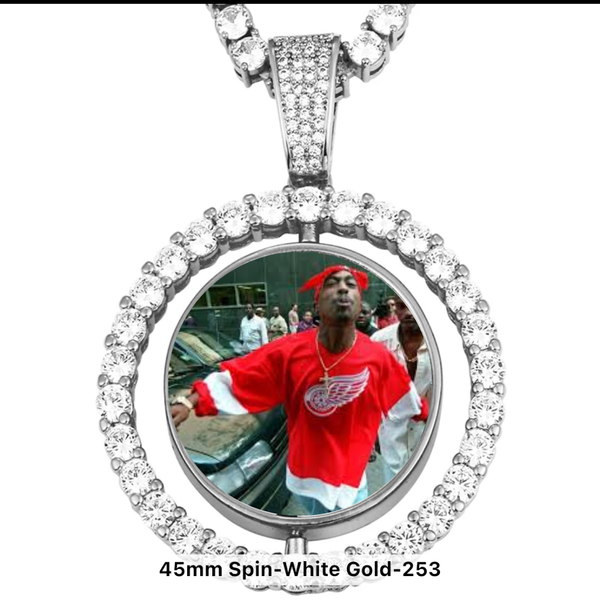 ROTATING CIRCLE MOISSANITE PICTURE PENDANT