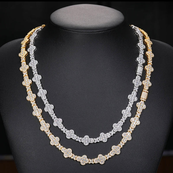 20” 925S VVS WHITE GOLD MOISSANITE FOUR CLOVER CROSS CHAIN