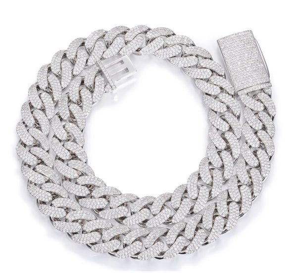 18" 925S VVS MOISSANITE 12MM CUBAN LINK- WHITE GOLD